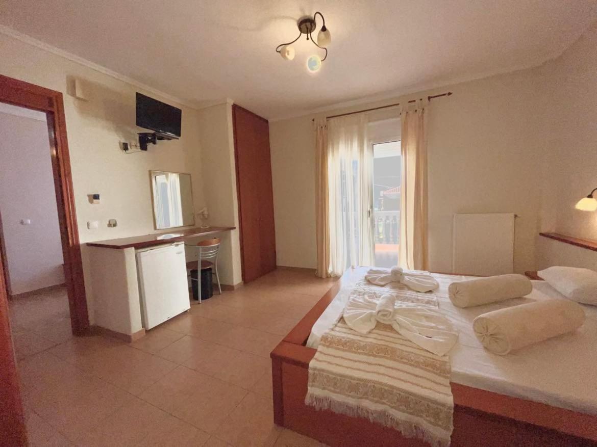 Calypso Hotel Siviri Ngoại thất bức ảnh